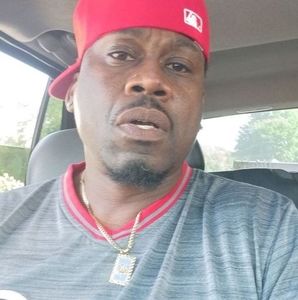 Meet your Posher, Emanuel